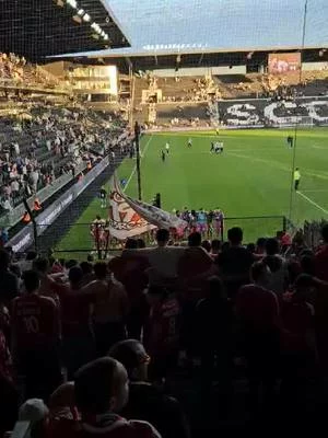 📢La célébration entre les joueurs du @Stade Brestois 29  et les supporters du #sb29 après le...